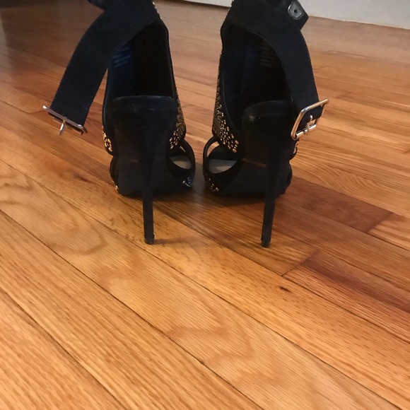 Studded black heels - Picture 4 of 4